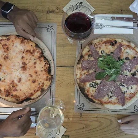 Pietra Social House 酒店 乌尔拉