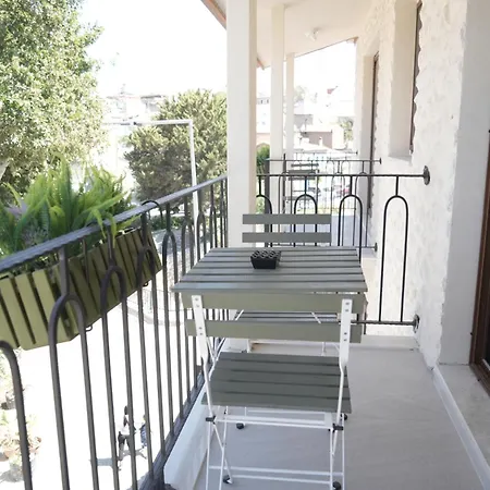 Pietra Social House Hotel